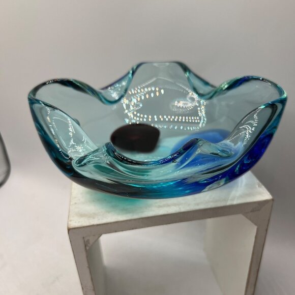 Vintage Italian Murano Art Glass Bowl blue flipped shape bubbles